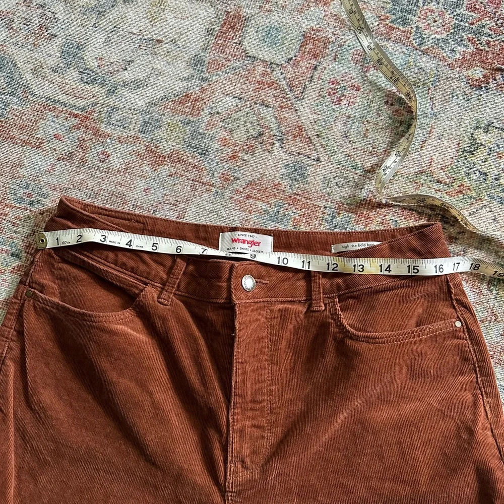 Wrangler High Rise Bold Boot Cords - Picture 7 of 9